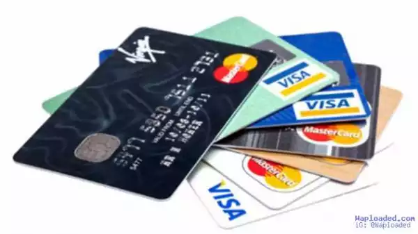 See The Difference Between A Credit Card And A Debit Card